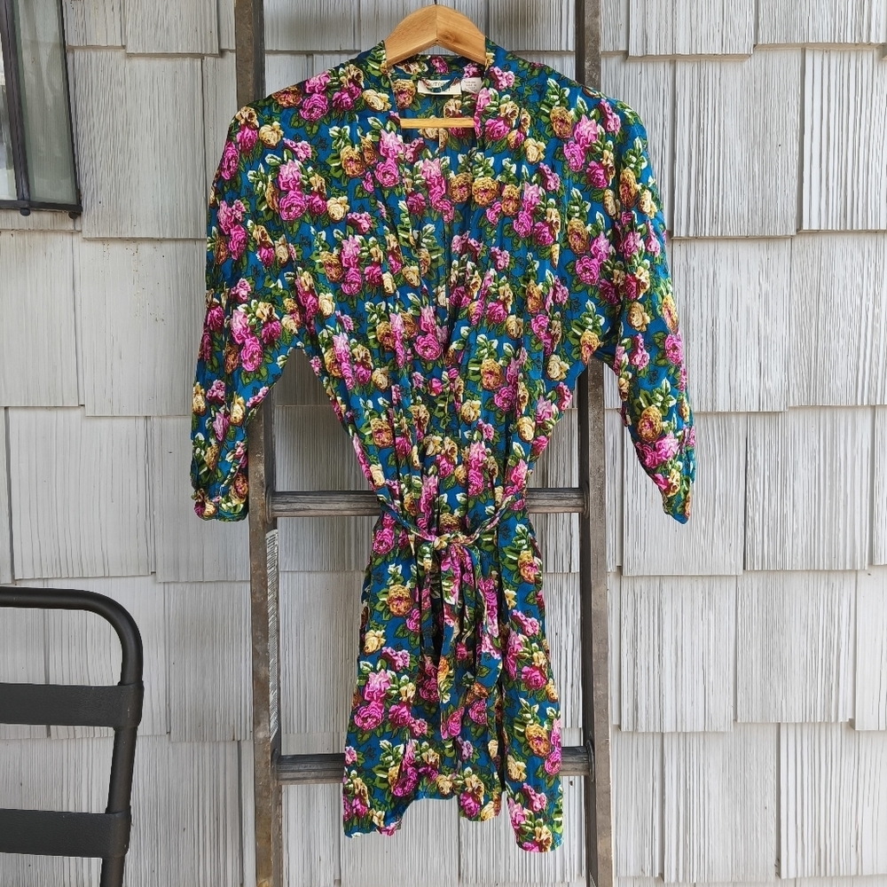 VTG Victoria's Secret Gold Label 100% Silk Floral Mini Robe sz OS Pink Green
